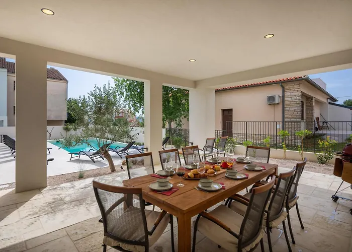 Villa Medici Dalmatia I Heated Pool, Wellness & Fun Zone * Biograd Na Moru
