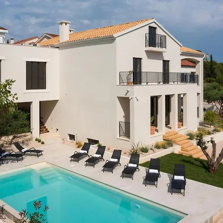 Medici Dalmatia I Heated Pool, Wellness & Fun Zone