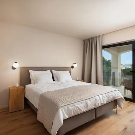 Βίλα Luxury Home With Heated Pool, Sauna, Gym & Cinema I 150 M From Beach